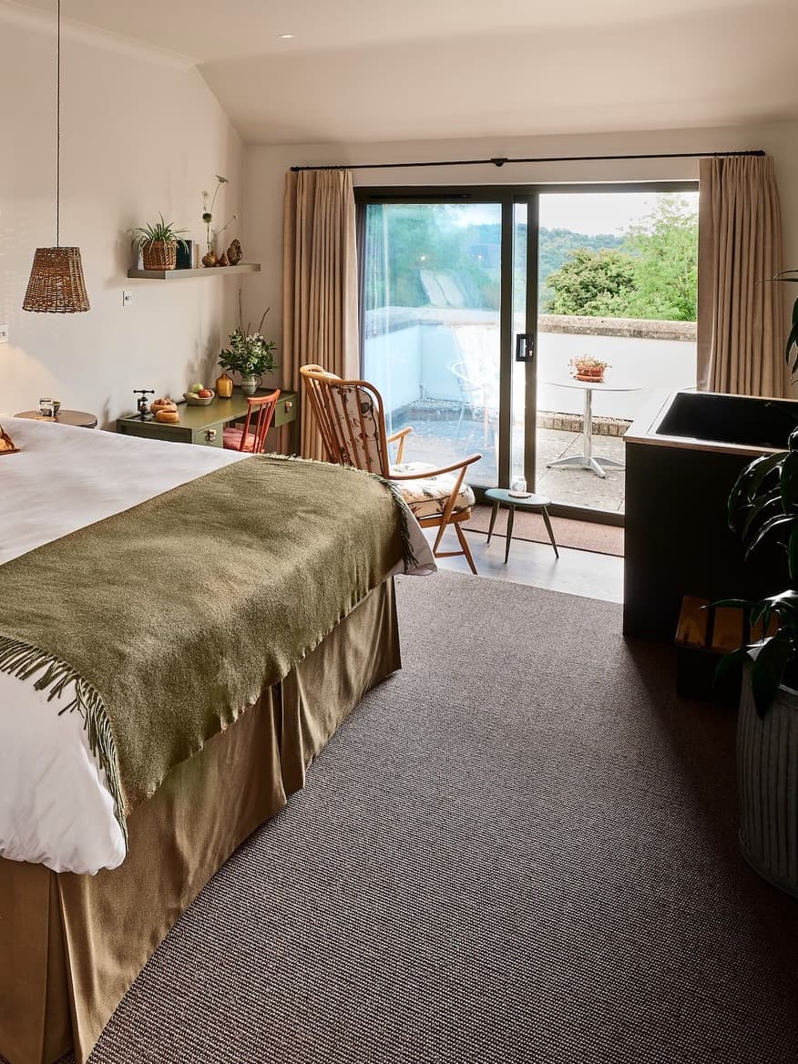 1100 x 700 Seated Soaking Tub – 1000mm Depth – Rectangular – Omnitub