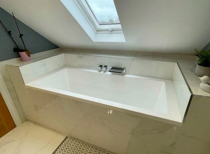 Omnitub Deluxe 1700 x 750 handmade UK deep soaking tub 600mm depth rectangular - top-down view