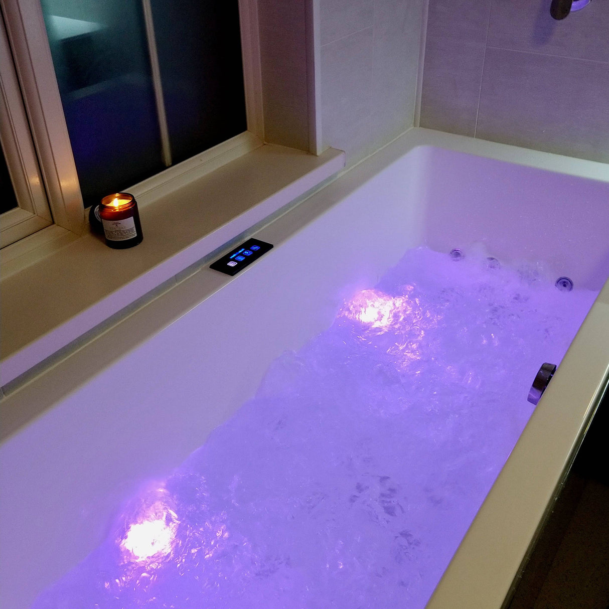 Omnitub Deluxe 1700 x 750 handmade UK deep soaking tub 600mm depth rectangular - design feature