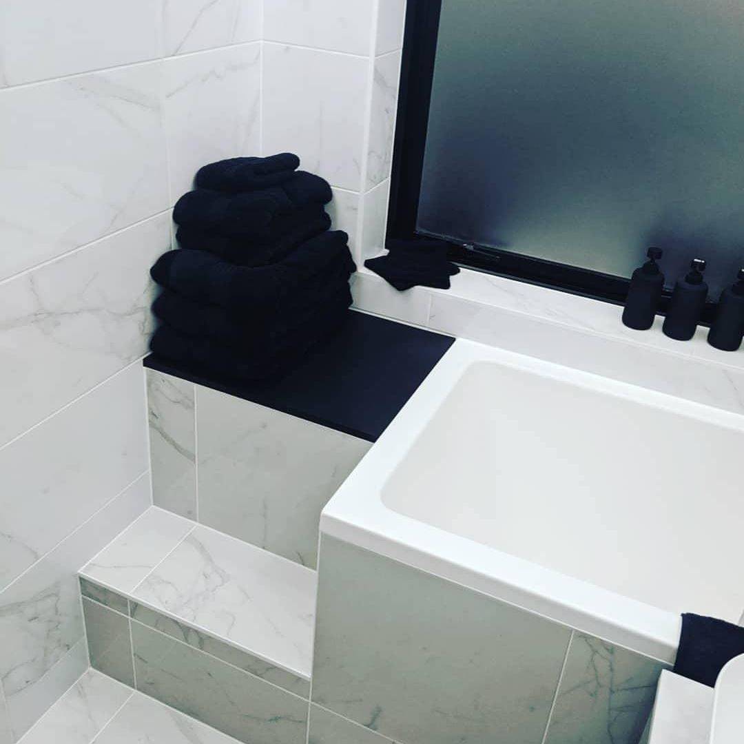 Deep Bath - Handmade In Somerset - 1250 x 750 Deep Bath. Omnitub Solo Plus - Omnitub - FREE SHIPPING