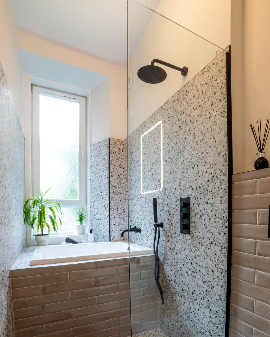 Handmade Omnitub deep soaking bath in the Omnigel built-up system