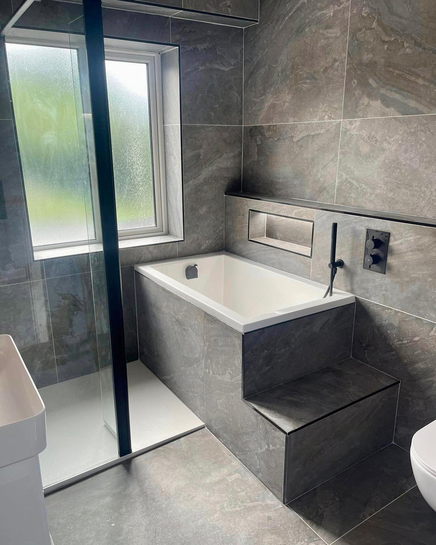 Omnitub 1250 x 750 Deep Soaking Bathtub – 600mm Internal Depth – Rectangular