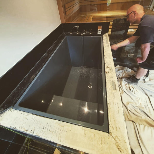 Omnitub 1495 x 800 seated soaking tub 1000mm depth rectangular - main product view