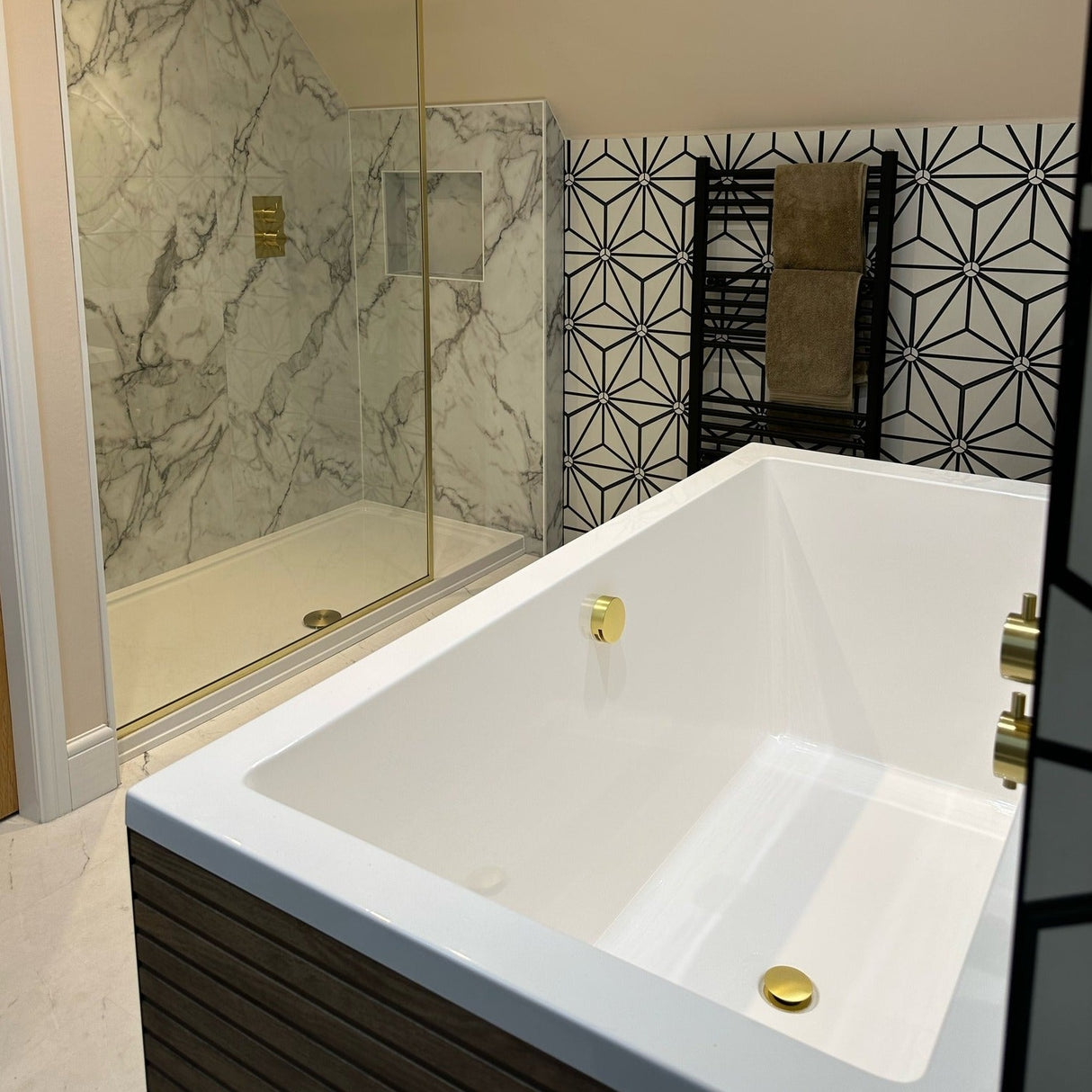 Deep Bathtub 1600 L x 800 W x 600 Soaking Depth Handmade by Omnitub