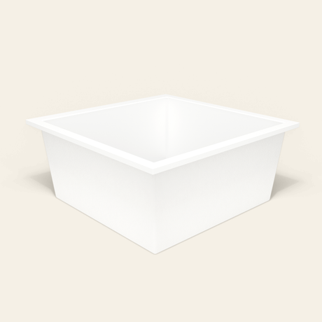 Omnitub 1400×1400 white deep soaking bath — three-quarter [render:6_grounded:nofeet]