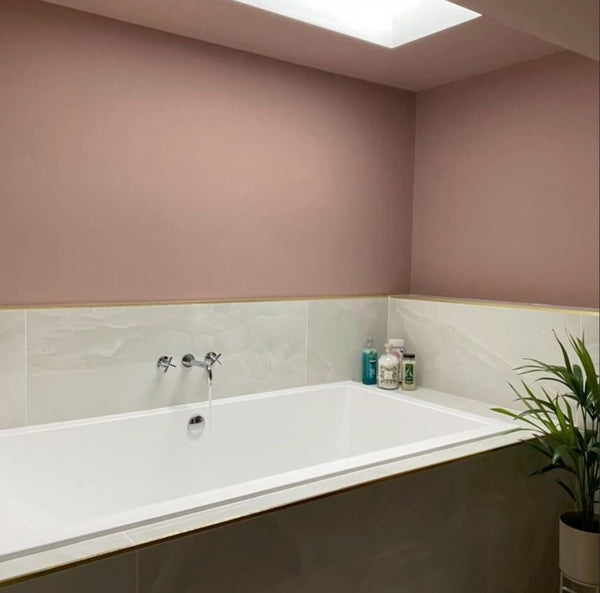 Omnitub Deluxe Plus 1800 x 800 handmade UK deep soaking tub 600mm depth rectangular - installed in bathroom