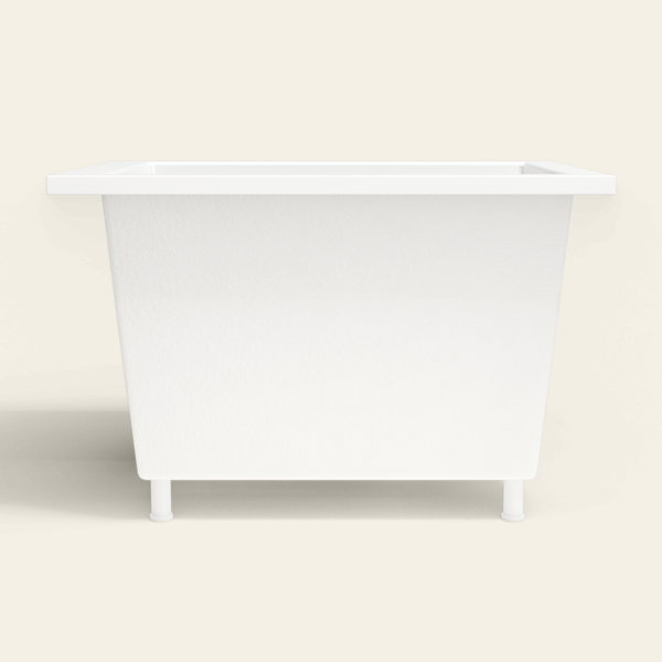 Omnitub 1050×750 white deep soaking bath — side profile, with feet [render:7_long_side:feet]