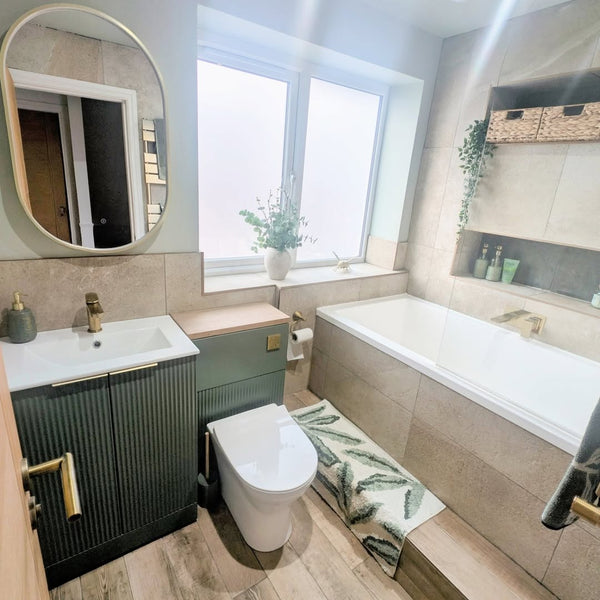 Omnitub Solo Extreme 1600 x 800 handmade UK deep soaking tub 600mm depth rectangular - top-down view