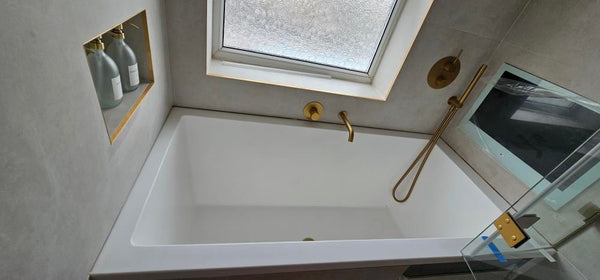 Omnitub Solo Extreme 1600 x 800 handmade UK deep soaking tub 600mm depth rectangular - configuration detail
