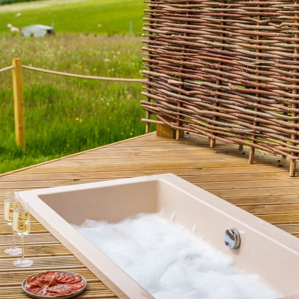 Omnitub 1500 x 800 deep soaking tub 600mm depth rectangular - main product view
