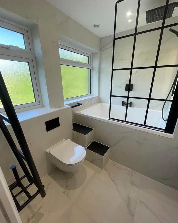 Omnitub Solo Extreme 1600 x 1050 handmade UK deep soaking tub 600mm depth wide rectangular - main product view