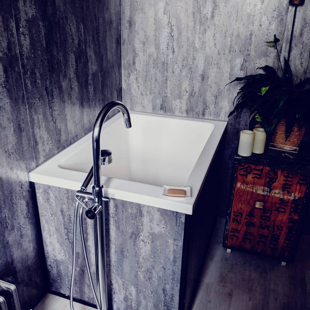 Small Deep Bath