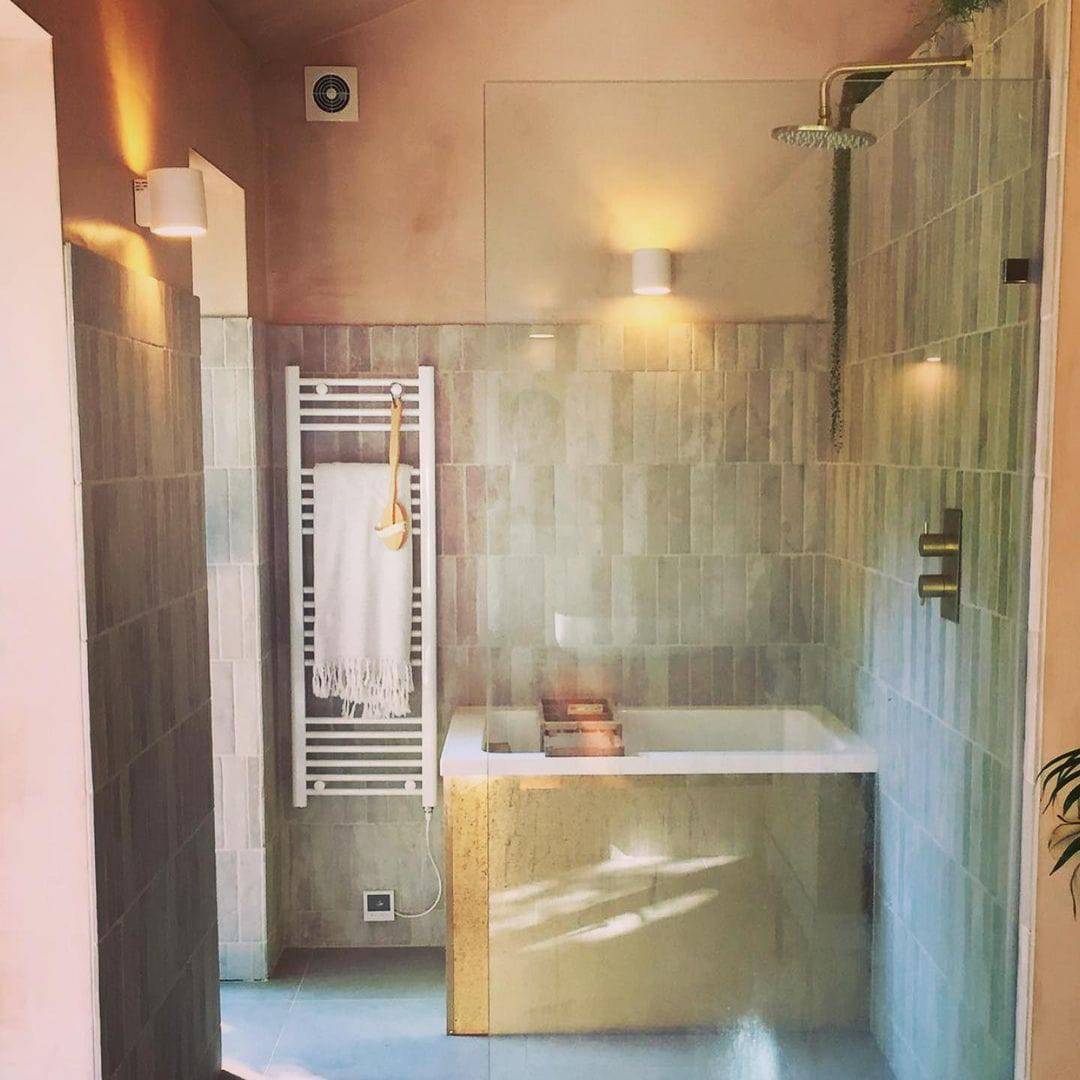 Small Deep Bath