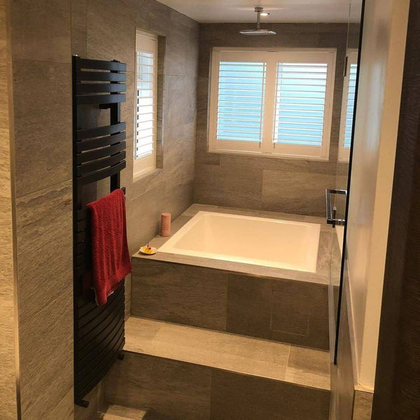 Omnitub Solo Extra 1150 x 900 handmade UK deep soaking tub 600mm depth rectangular - alternate angle 2