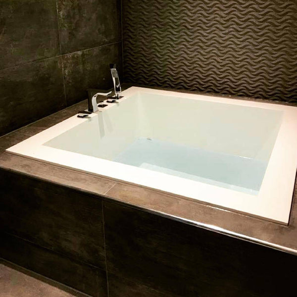 Omnitub Solo Plus 1250 x 1050 handmade UK deep soaking tub 600mm depth wide rectangular - colour detail