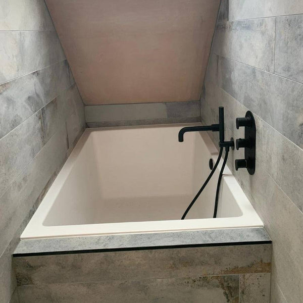 Omnitub 1500 x 1050 handmade UK deep soaking tub 600mm depth wide rectangular - top-down view