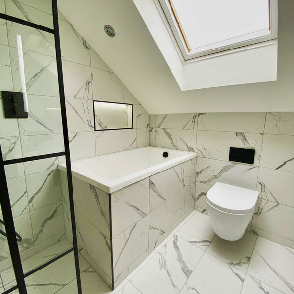 Omnitub 1500 x 800 handmade UK deep soaking tub 600mm depth rectangular - lifestyle setting