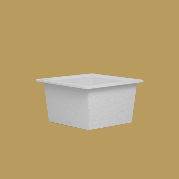 1050 x 1050 Deep Soaking Tub – 600mm Depth – Square – Omnitub — low corner [render:lowcorner:nofeet] [bg:brass]