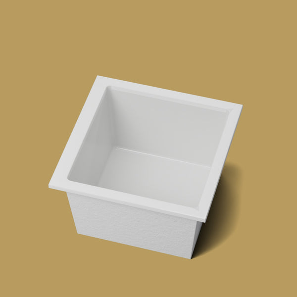 1050 x 1050 Deep Soaking Tub – 600mm Depth – Square – Omnitub — rim detail [render:rimdetail:nofeet] [bg:brass]