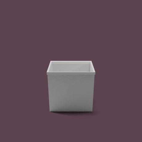 Omnitub Sheer – 1000 × 700 Deep Soaking Tub – 600mm Depth — end elevation [render:endelev:nofeet] [bg:deepaub]