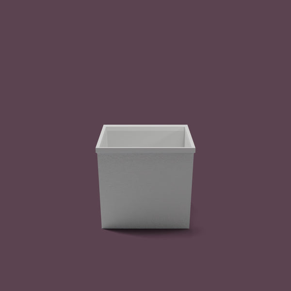 Omnitub Sheer – 1000 × 700 Deep Soaking Tub – 600mm Depth — end elevation [render:endelev:nofeet] [bg:deepaub]