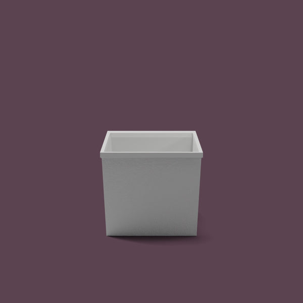 Omnitub Sheer – 900 × 700 Deep Soaking Tub – 600mm Depth — end elevation [render:endelev:nofeet] [bg:deepaub]