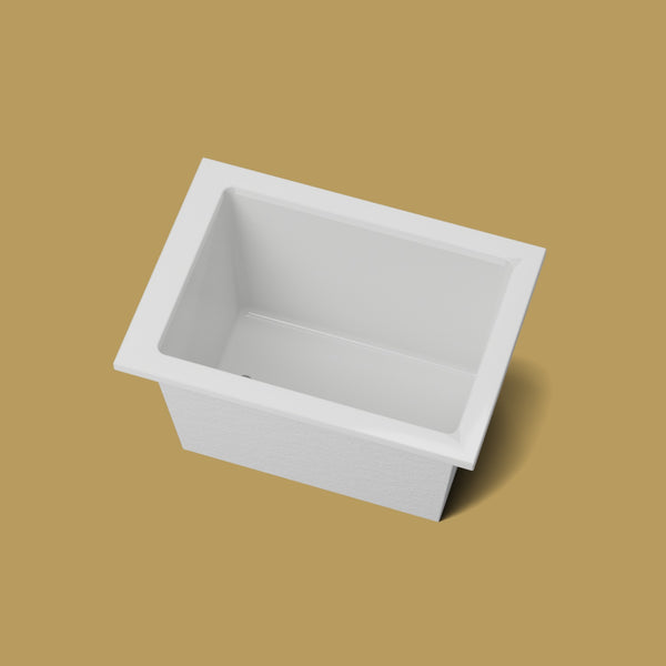 1050 x 750 Deep Soaking Tub – 600mm Depth – Rectangular – Omnitub — looking in [render:lookin:nofeet] [bg:brass]