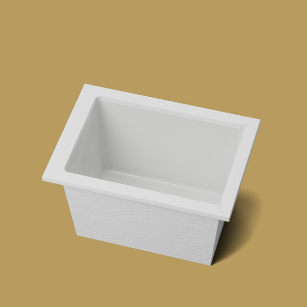 1050 x 750 Deep Soaking Tub – 600mm Depth – Rectangular – Omnitub — rim detail [render:rimdetail:nofeet] [bg:brass]