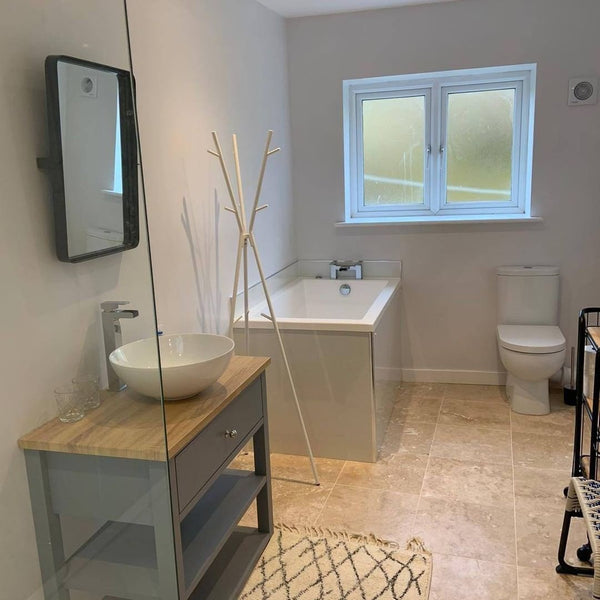 Omnitub Solo Plus 1250 x 750 UK deep soaking tub 600mm depth rectangular - additional view 2