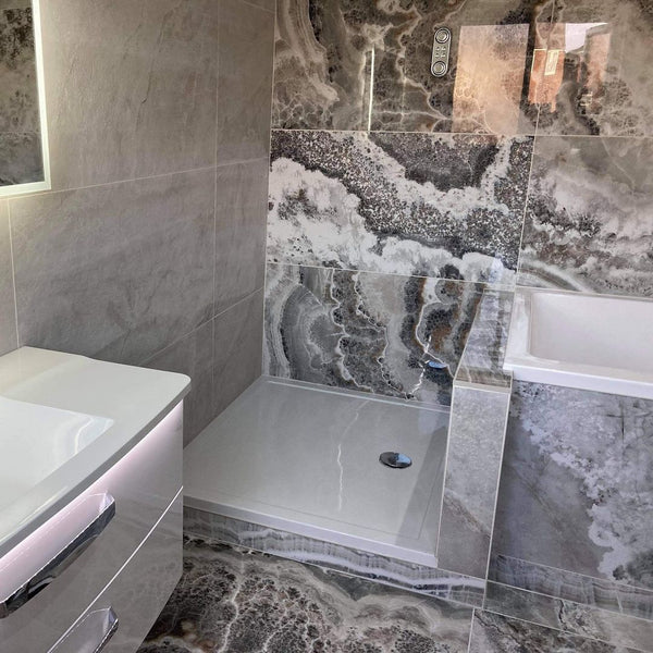 Omnitub Solo Plus 1250 x 1050 handmade UK deep soaking tub 600mm depth wide rectangular - feature highlight